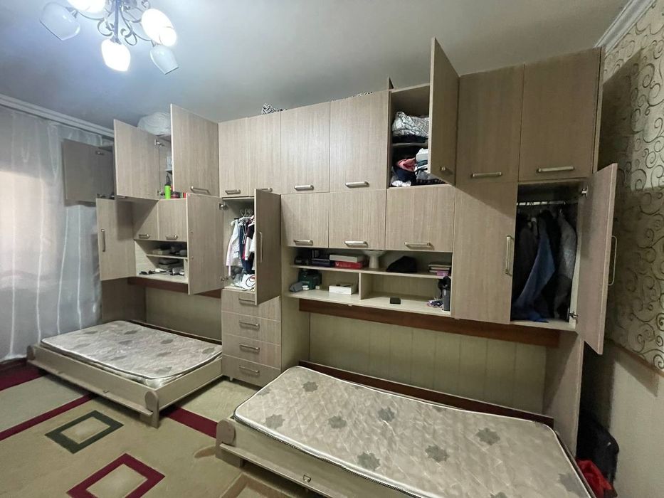 ПРОДАЕТСЯ шкаф кровать