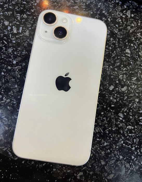 iPhone 14 в идеальном состоянии