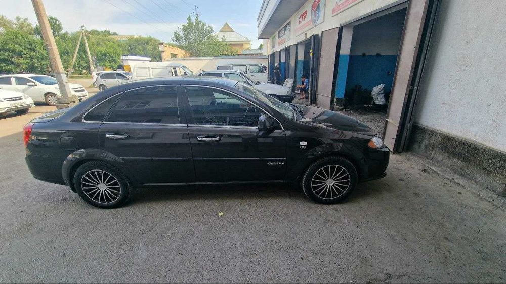 СРОЧНО Продается Автомобиль GENTRA