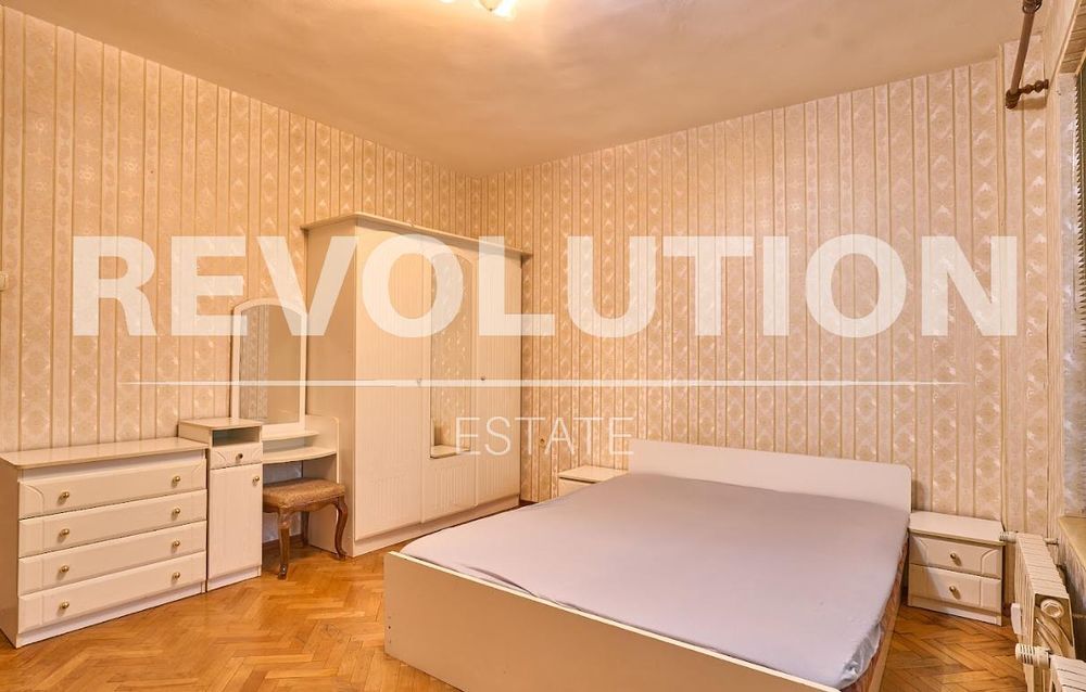 Тристаен апартамент в района на кв. Кършияка