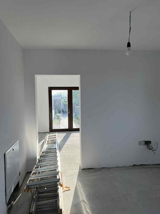 Casa de vanzare în com Orleşti, jud Vâlcea.