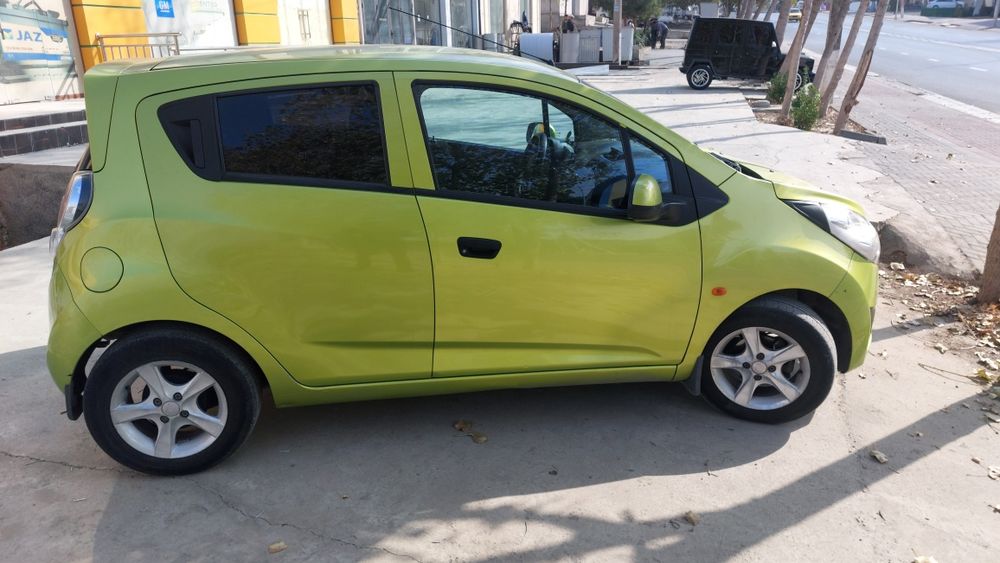 Chevrolet Spark  2011