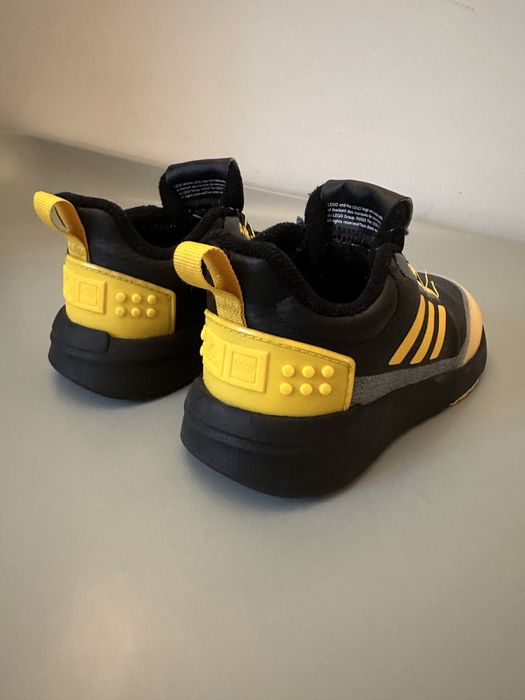 Adidas маратонки колаборация с LEGO, номер 24