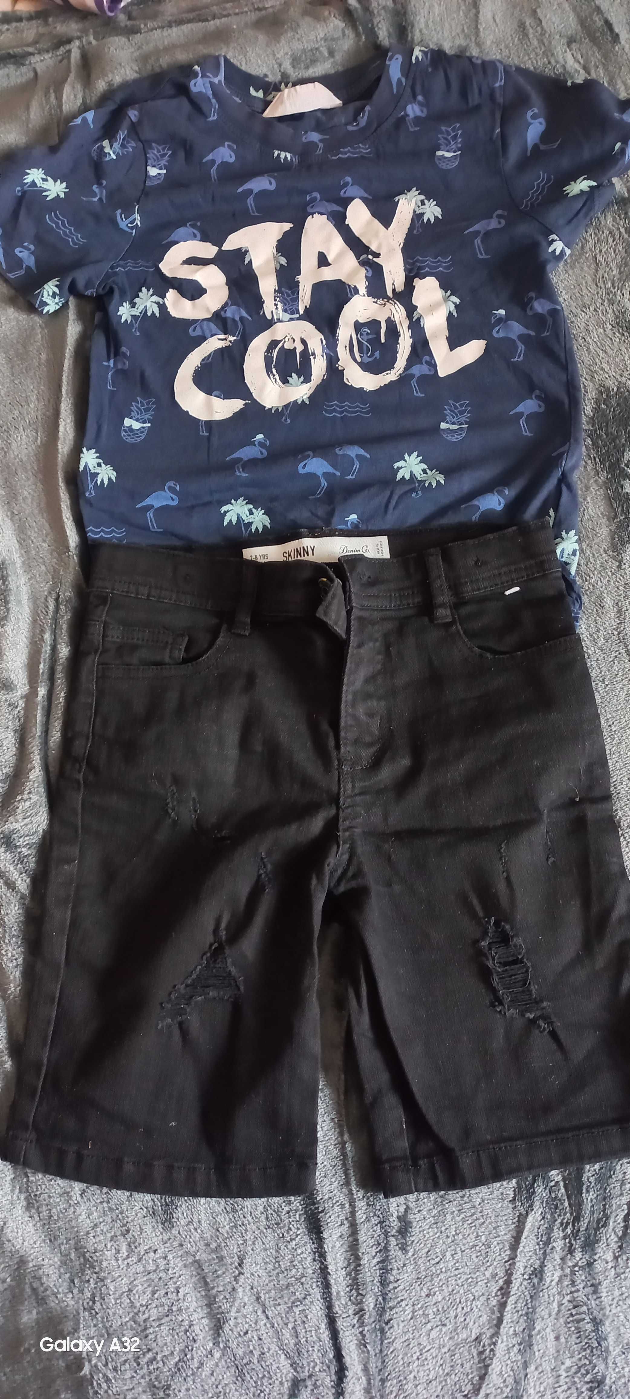 Pantaloni scurti  si tricou  7_8 ani