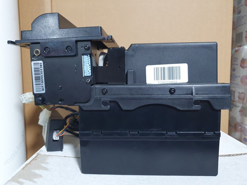 Cititor acceptor bancnote ict p77 și bv 100