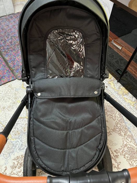 Коляска 2/1 зимняя отличном состояние