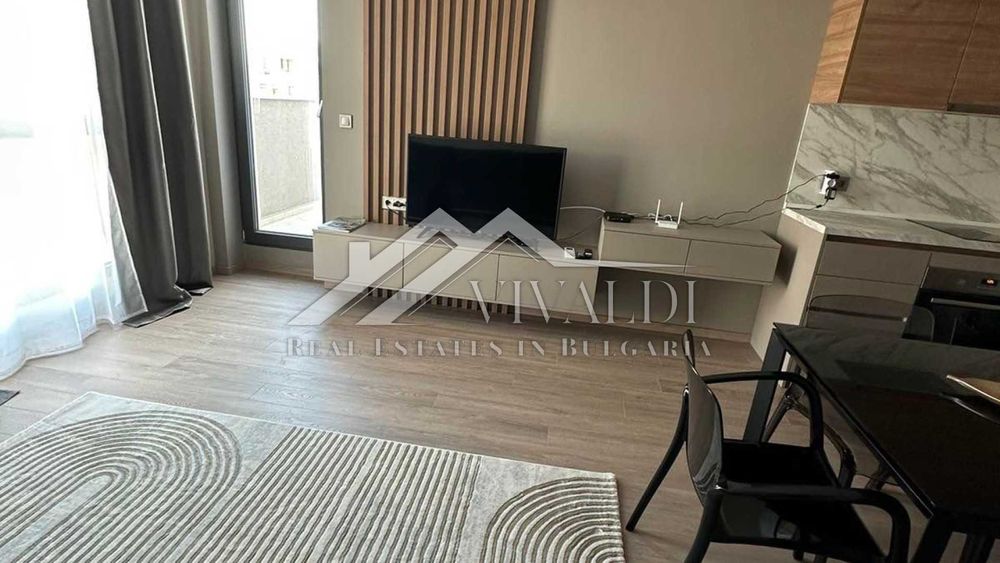 Двустаен под наем  в Св.Св.Константин и Елена, паркомясто.