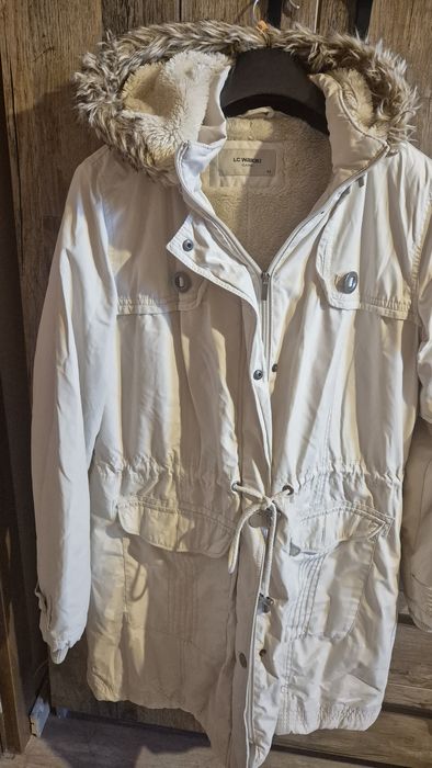 Дамска дълга шуба с качулка