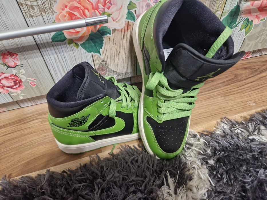 Нови AIR JORDAN N 37,5