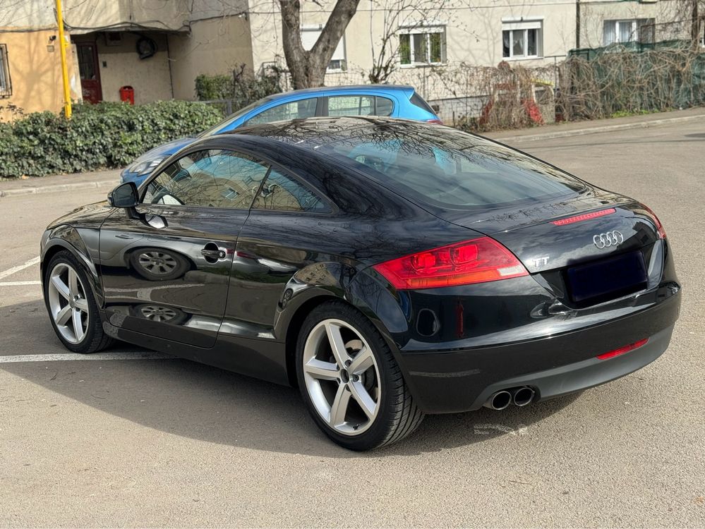 Audi TT Coupe  model (8j) 200CP