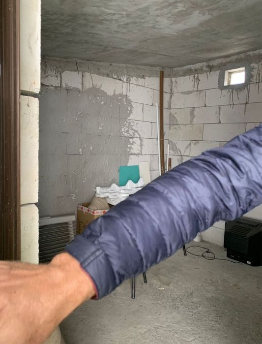 De vanzare magazie str Mihai Eminescu 25 Bacau