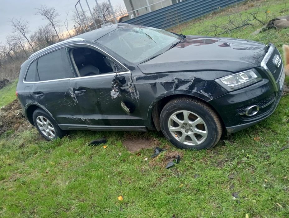 Vând audi Q5 Avariat