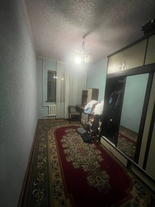 Продам чил 17кв 3 хона 2 этаж 4 этажлий дом