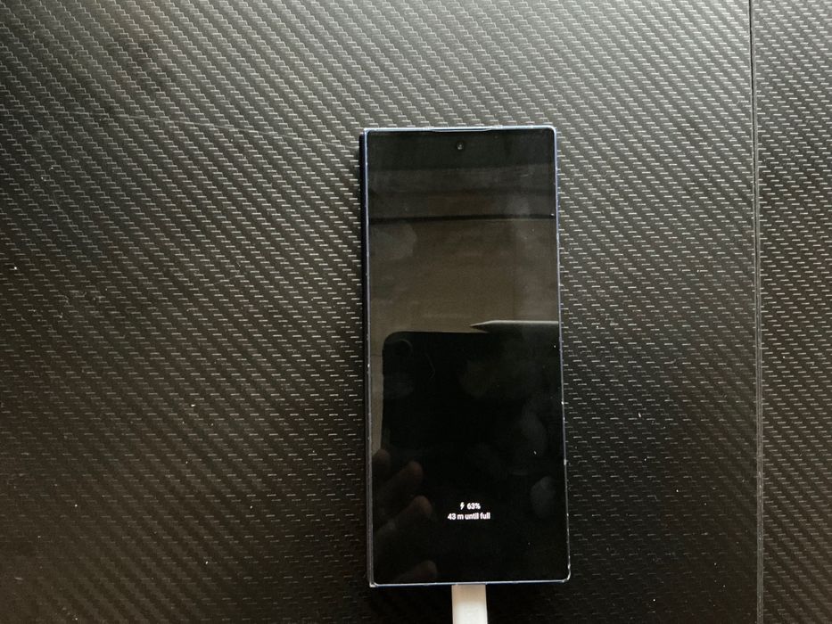 Galaxy Zfold6 512 Гаранция,но със следи от употреба и мъртви пиксели