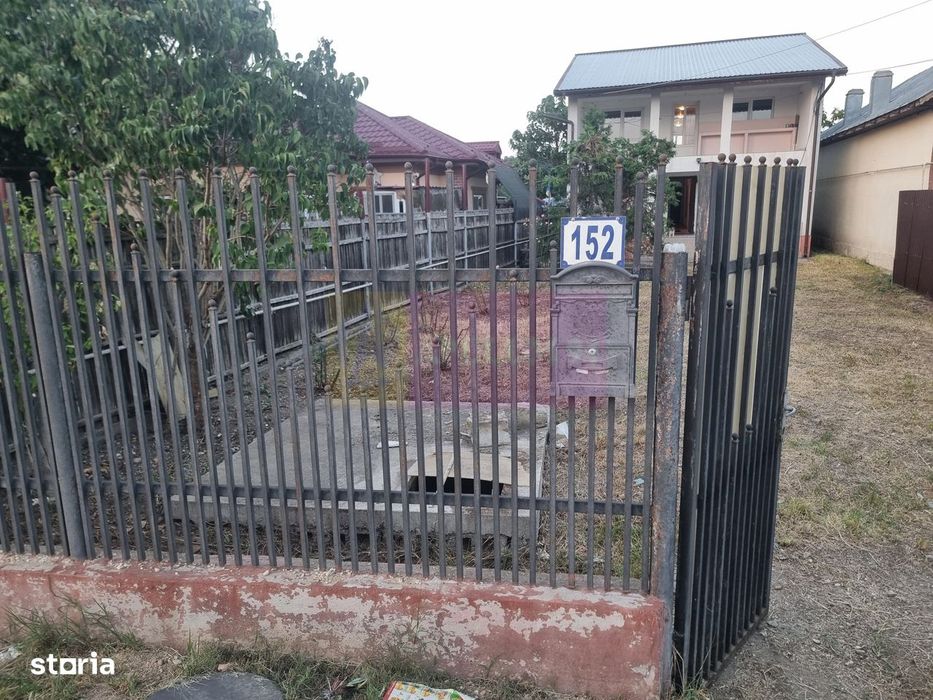 Sadina / Gr - Casa P+1+M (5 Cam) De Vanzare