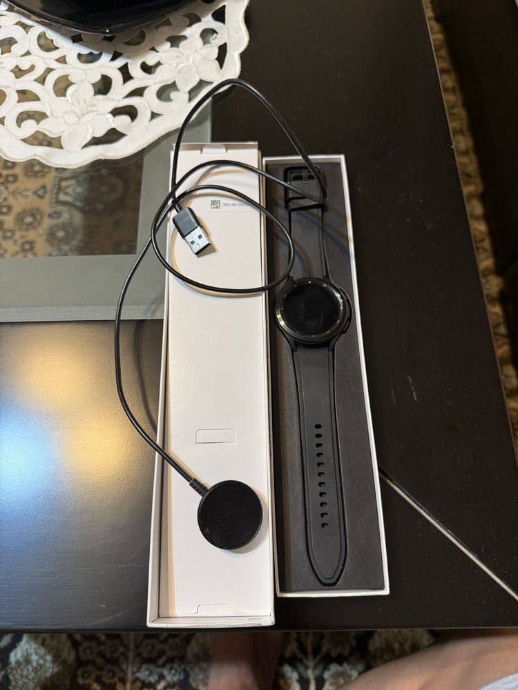Смарт часовник Samsung Galaxy Watch4