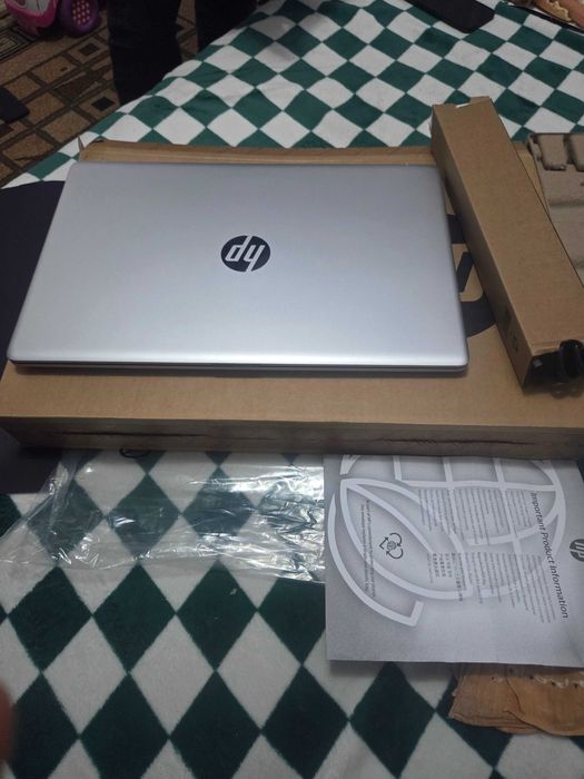LAPTOP HP  nou desigilat