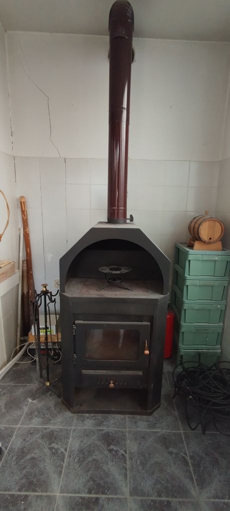 Продава се Къща в с. Студена, Област Перник - 72 кв.м за 1523 €/кв.м - Снимка #11