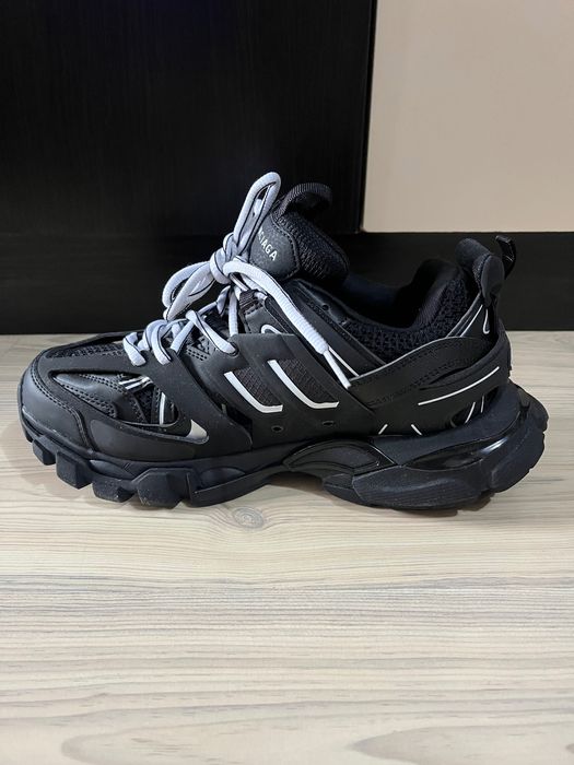 ЧИСТО НОВИ! Balenciaga Track