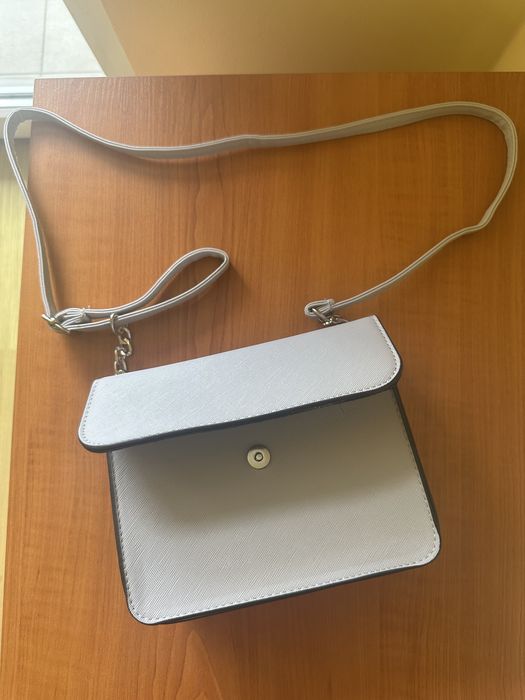 Дамска чанта