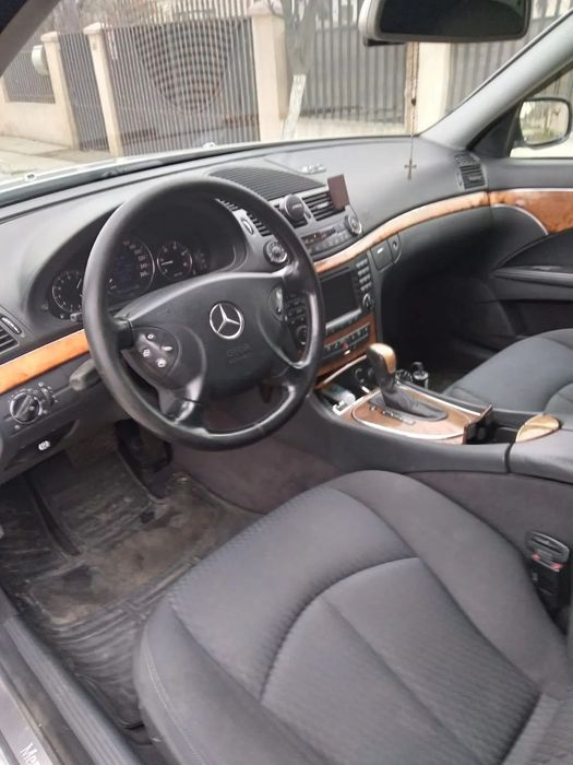 Mercedes-Benz E Marca Mercedes-Benz Model E-Classe Versiune 320 CDI Generatie W211 Anu