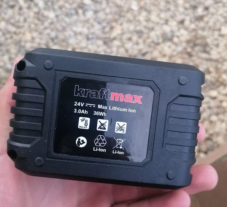Acumulatori Masini infiletat,mini cositoare,firiz 24V, 3.0Ah