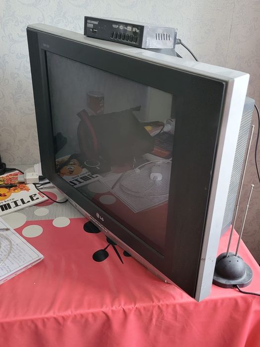 Продам телевизор