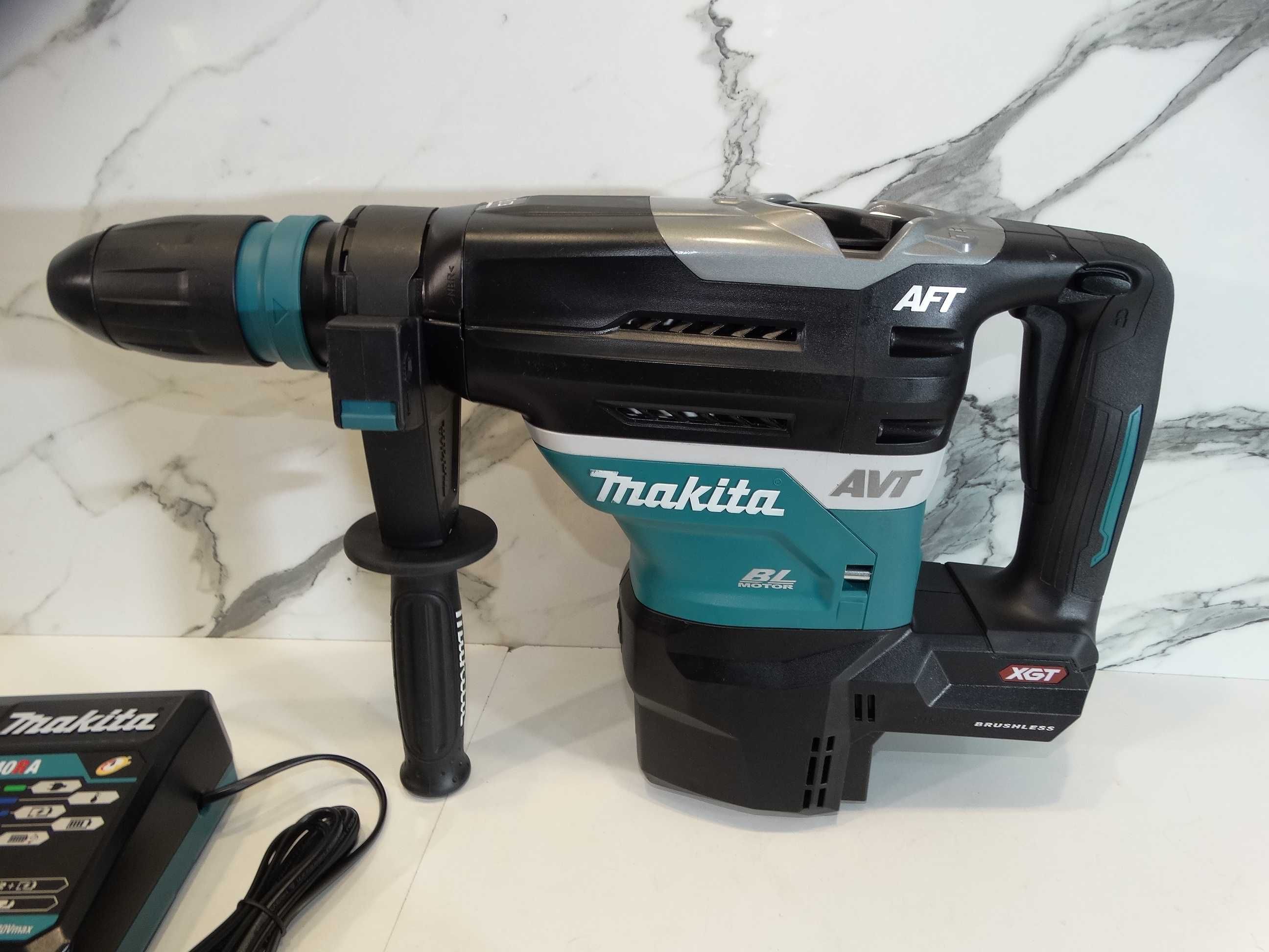 Makita HR 005 + 40 V / 5.0 Ah - Комбинирана машина XGT