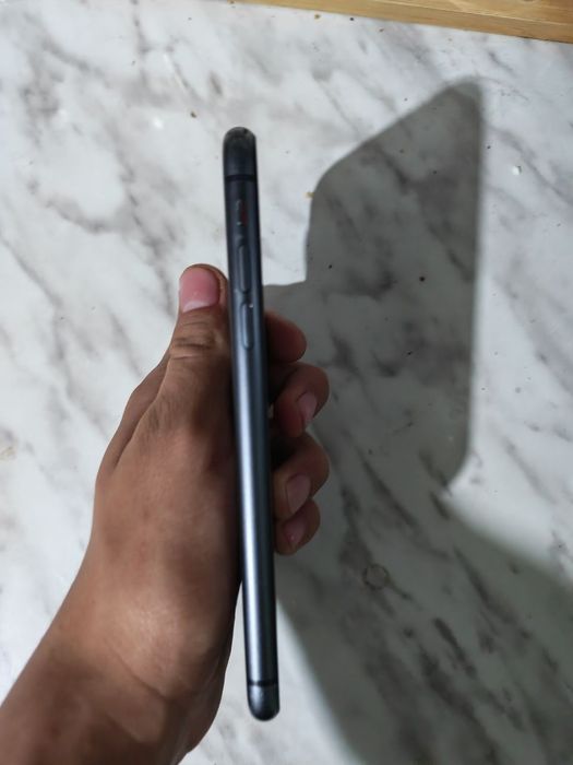 Iphone 11, 64 gb sotiladi