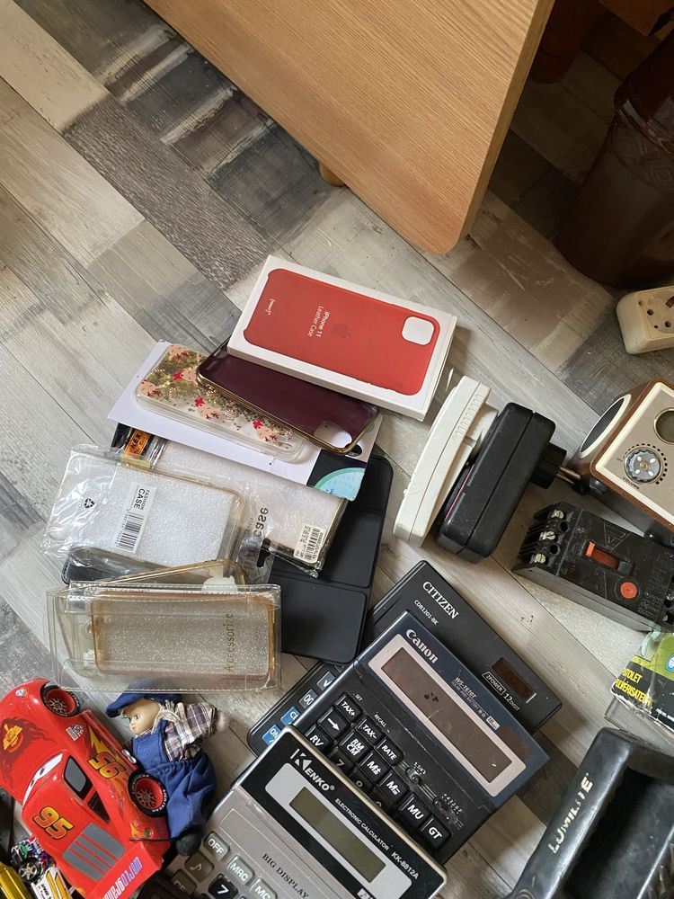 Lot diverse radio+calculator