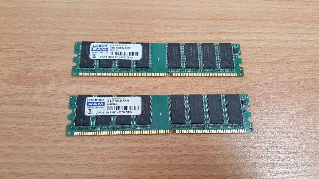 Set 2 memorii RAM DDR1 total 1 G. Fiecare memorie are 512M DDR1