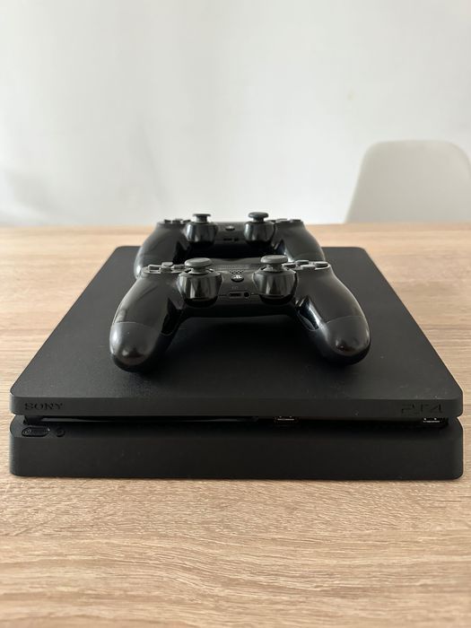Sony PlayStation 4