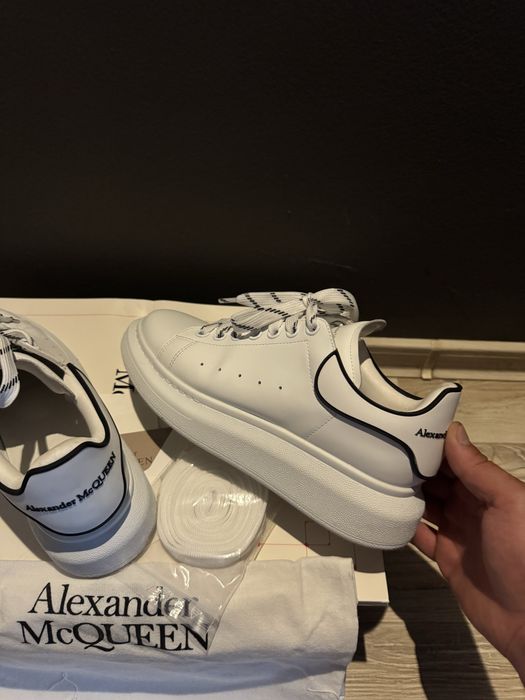 Alexander Mcqueen 39