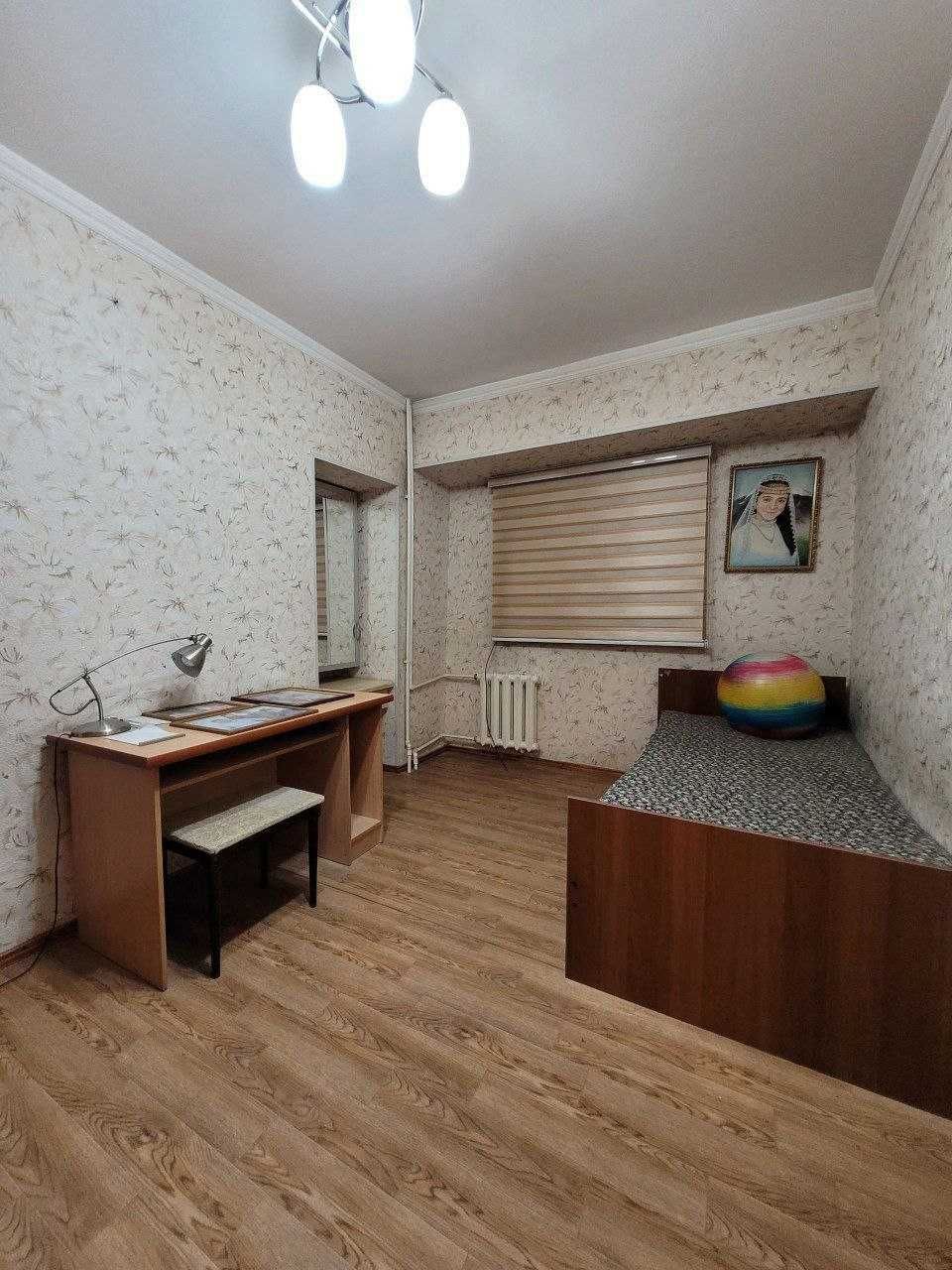 Продается на Ц-1 Детский мир 5 ком 5 этаж