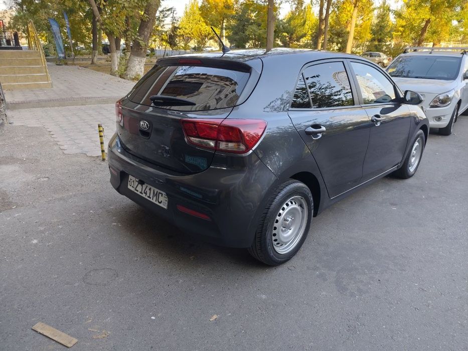 Срочно продам Kia Rio