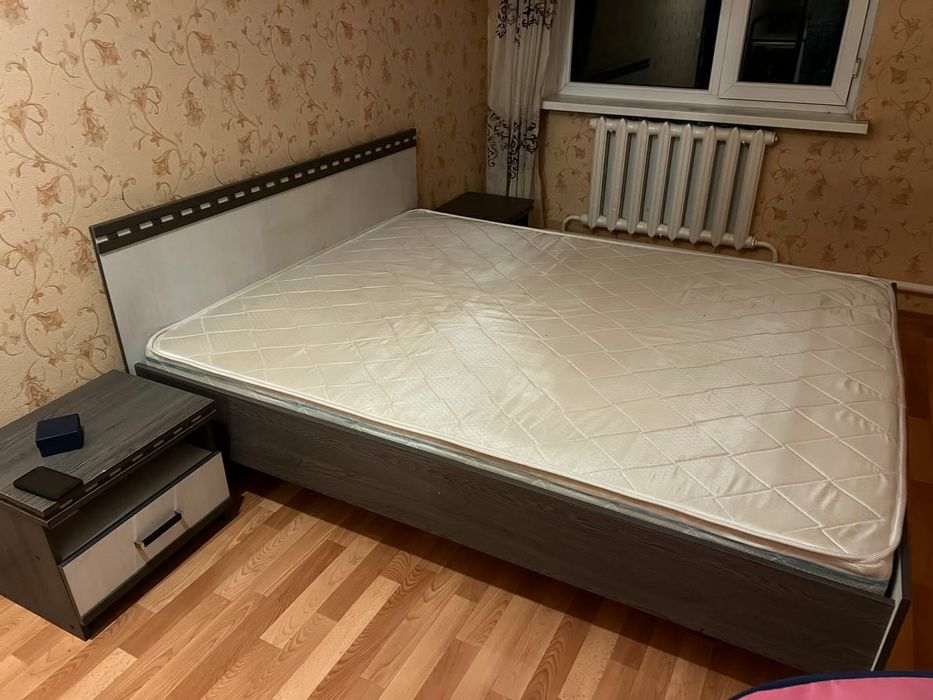 мебель спальняя в хорошем состояний