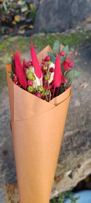 Букет от сушени цветя в Коледен стил