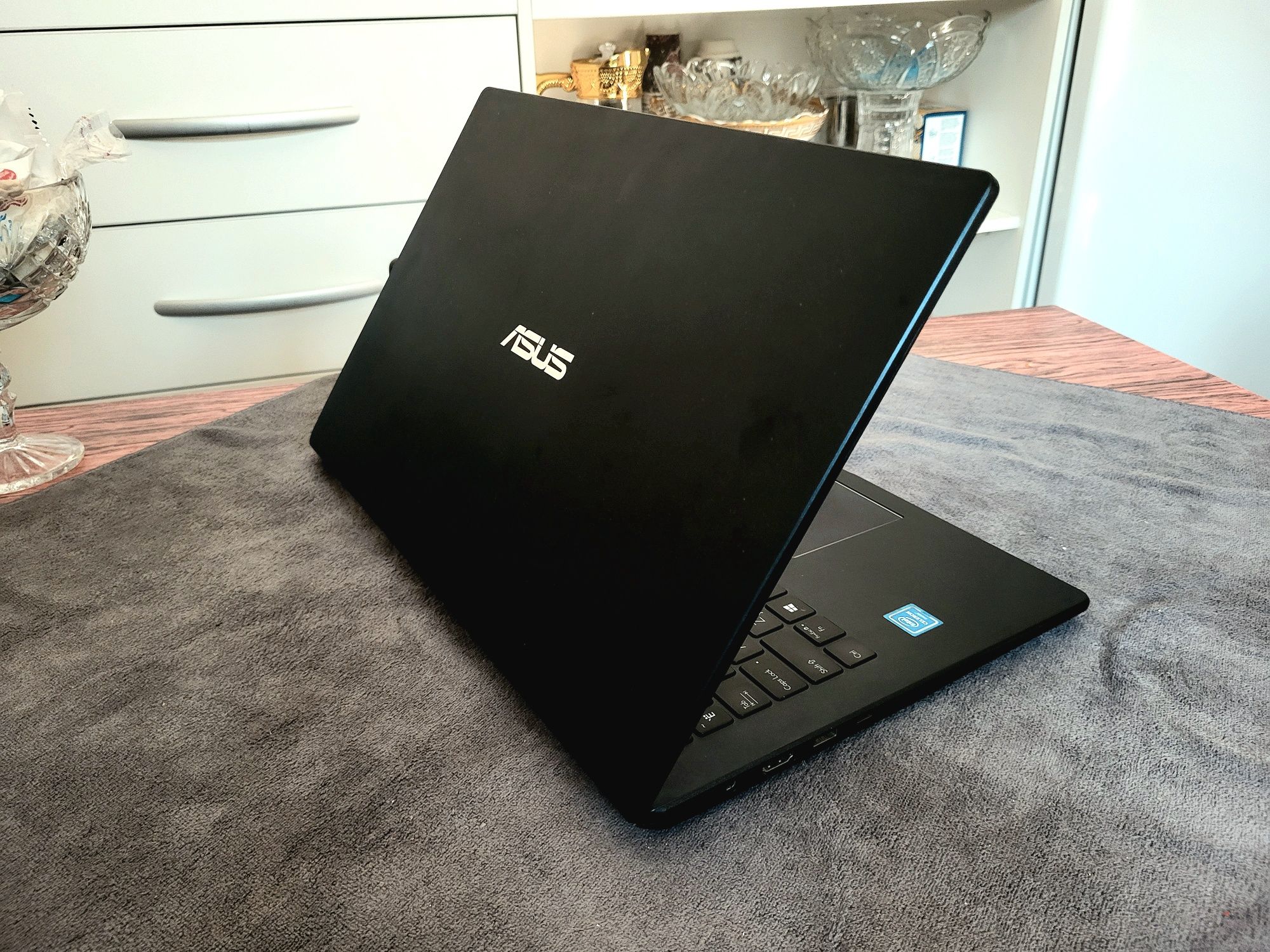ASUS E510 LAPTOP ноутбук intel celeron | 4GB | 128GB | 15,6" | FHD TN