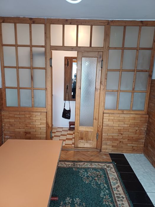 Proprietar vând apartament 2 camere et 2 Al. Plopilor ocupabil imediat