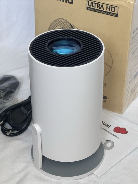 Videoproiector Portabil Suporta 4K 1080p,nou!