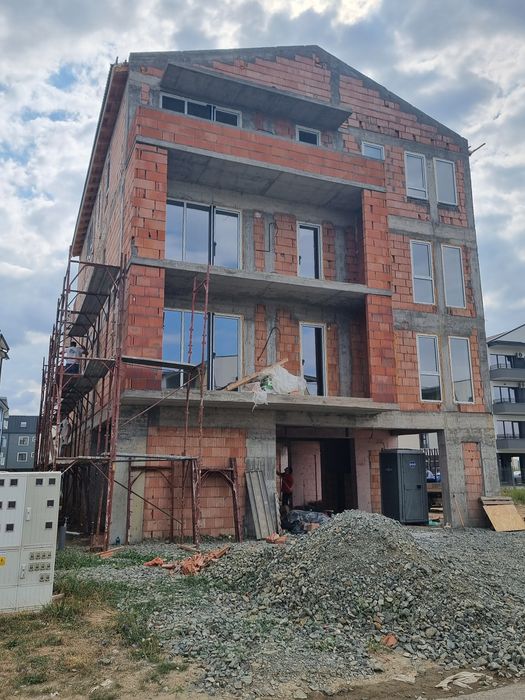 Amenajari interioare ,Exterioare si Fatade