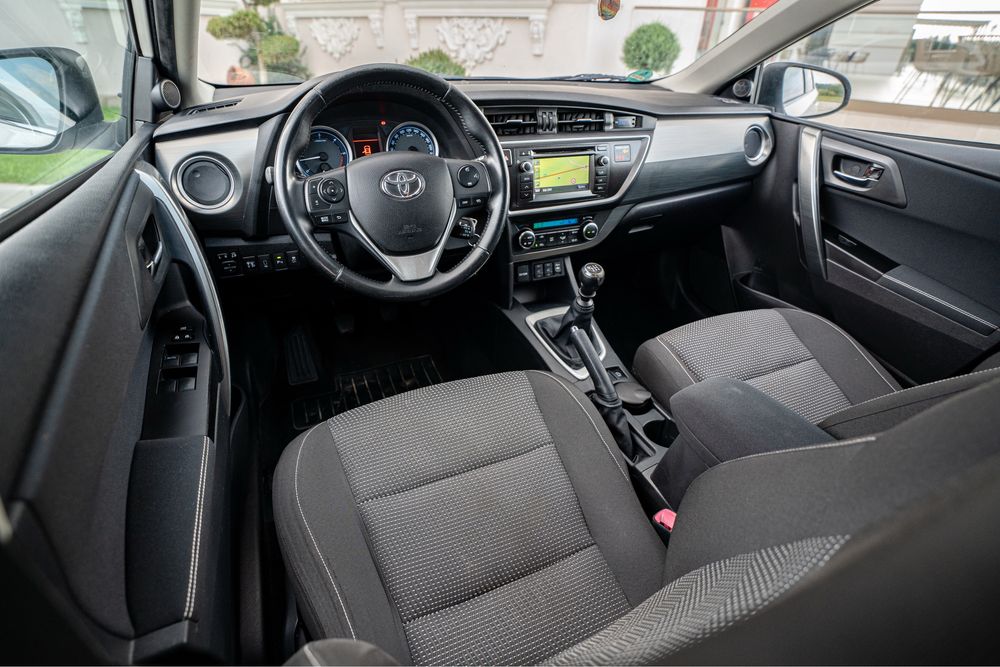 Toyota Auris *Rate* 2.0 Diesel 2014 *Garantie 12 Luni*