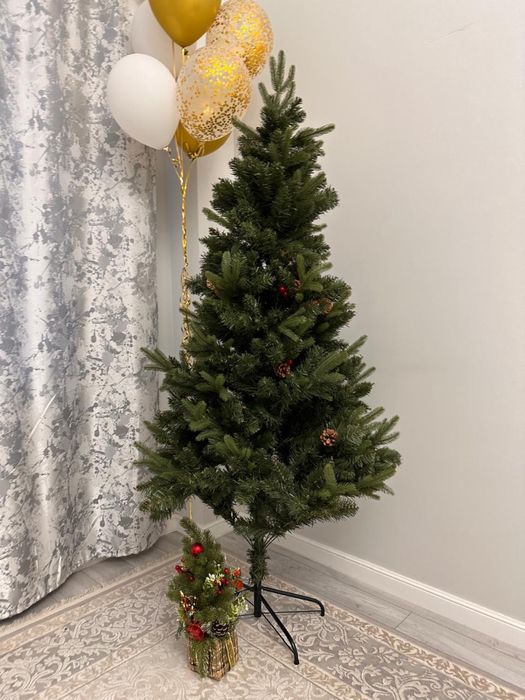 Ёлка искусственная новая 180 см за 22000