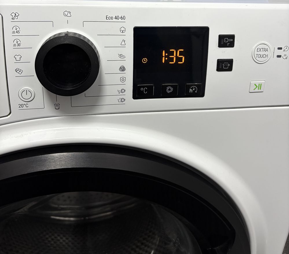 Пералня Hotpoint-Ariston Ns 723U