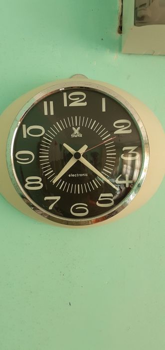 Ceas de perete cu sunet