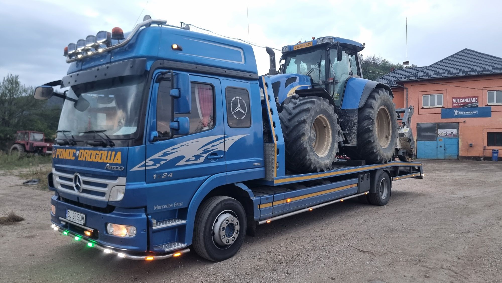 Tractari auto si transport utilaje agricole si industriale