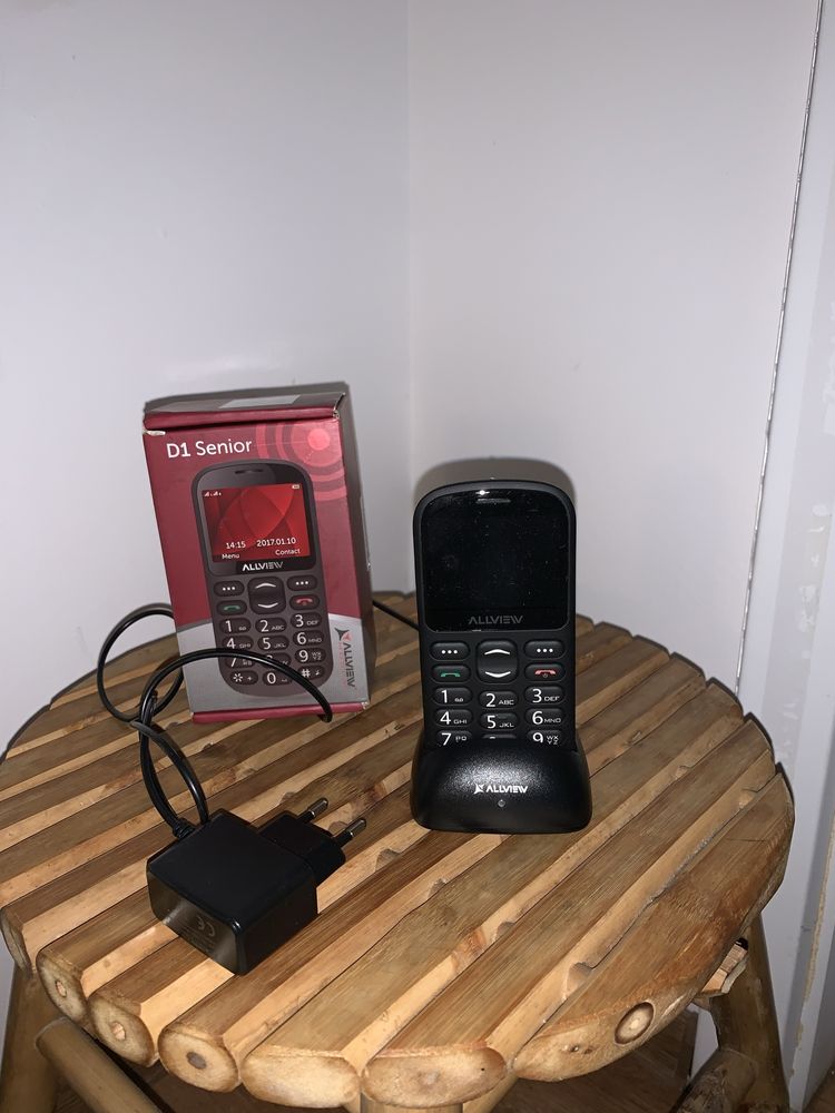 Telefon pentru seniori(pensionari) dual sim