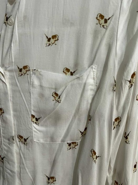 camasa alba dama cu imprimeu caini catei noua marimea M Pull & Bear