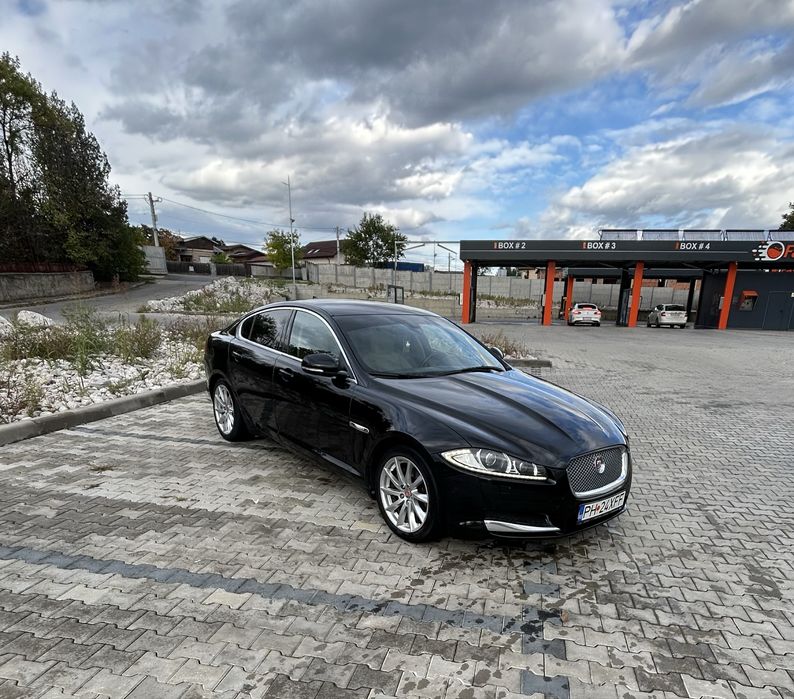 Jaguar XF Luxury