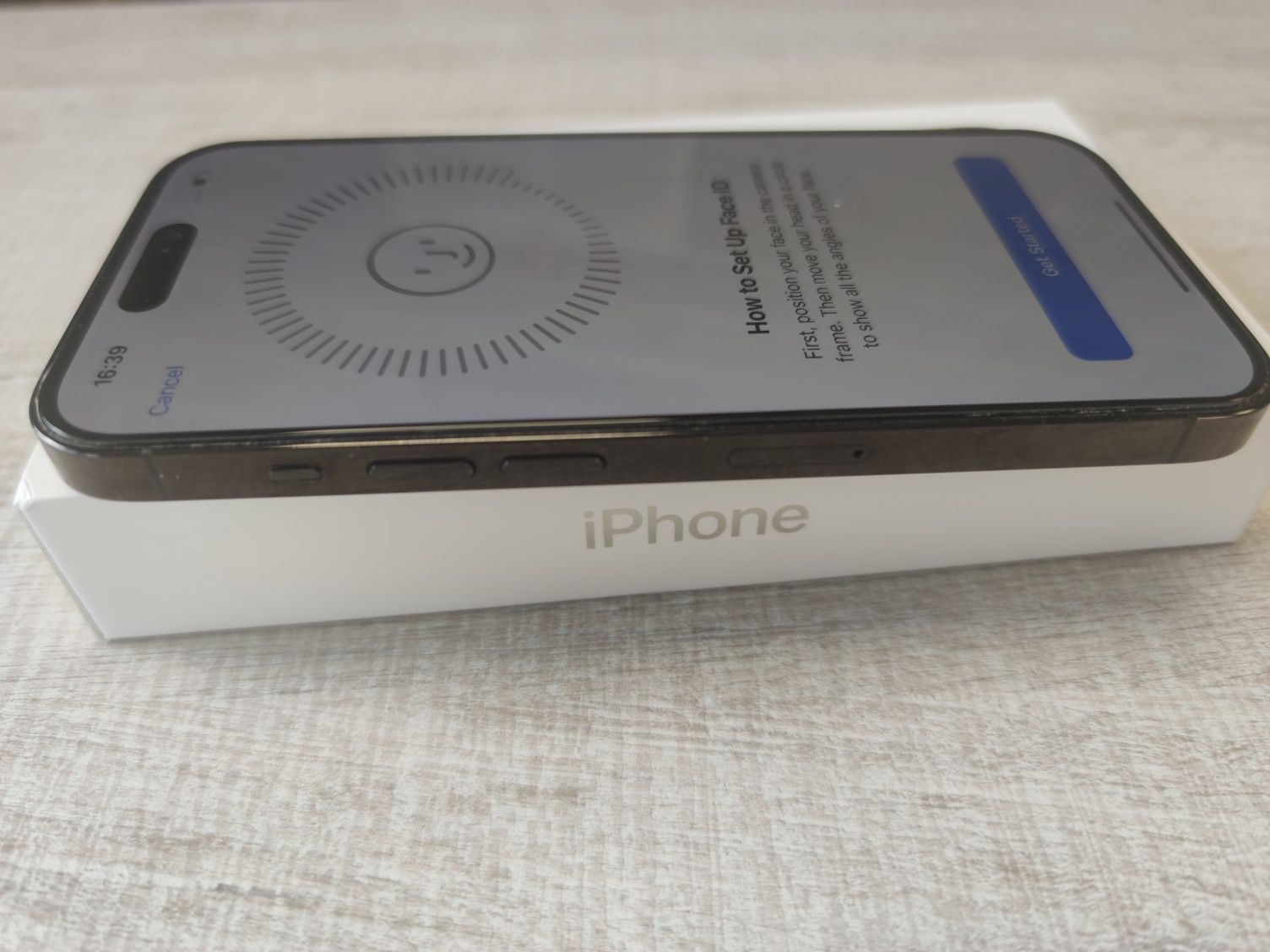Като нов!Apple iPhone 14 pro 256GB Black 89% battery!